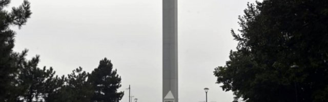 MATERIJALNO SVEDOČANSTVO POKRETA NESVRSTANIH Vesić: Obnovljen je obelisk kod Brankovog mosta(FOTO)