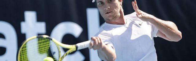 Teniski Olimp: Danas na meniju - poraz Troickog i pobeda Kecmanovića