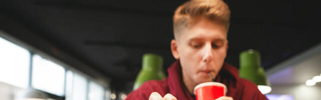 U BURGERU NAĐENE HEMIKALIJE IZ ANTIFRIZA I LAŽNA JAJA! Otkrivamo mračne tajne restorana brze hrane, ŠTA TO JEDEMO?