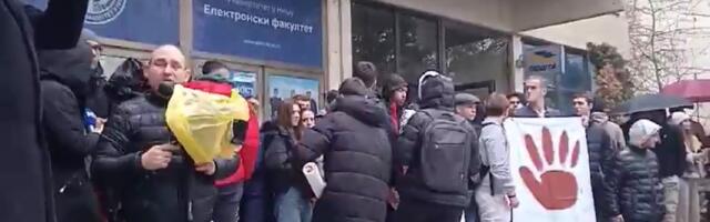 I studenti Elektronskog fakulteta u Nišu zaćutali danas na 15 minuta
