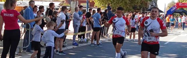 Preko 500 sugrađana trčalo na današnjem Leskovačkom polumaratonu