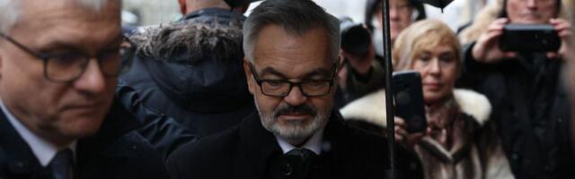 Snimak napada na poljskog ambasadora u Rusiji: Grupa ljudi ga okružila i pretila mu