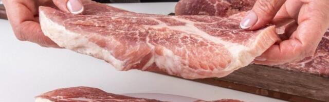 Za 15 minuta omekšava najžilavije meso: Pospite ga ovim jeftinim prahom i topiće se u ustima