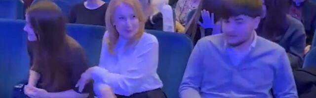 Željka Samardžića iz prvog reda bodri prelepa supruga sa unucima: Došli prvi na koncert, evo kako se slažu