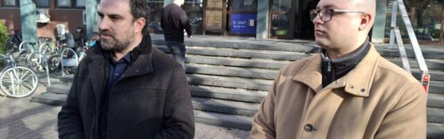 Radivoje Jovović prvi dan na slobodi proveo ispred suda: „Brojni ljudi su i dalje u pritvoru, moramo se boriti za njih“