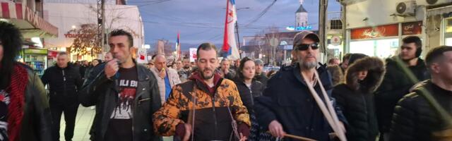 „Kao i pre 140 godina Vranje i danas stoji na pragu novih borbi“ – protest i nagrade za Dan grada