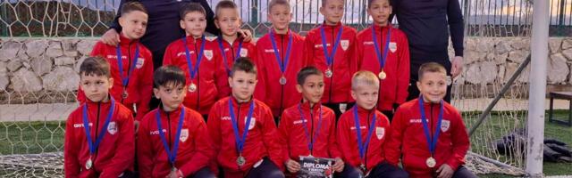 U9 selekcija Borca osvojila drugo mesto na Turniru prijateljstva u Trebinju