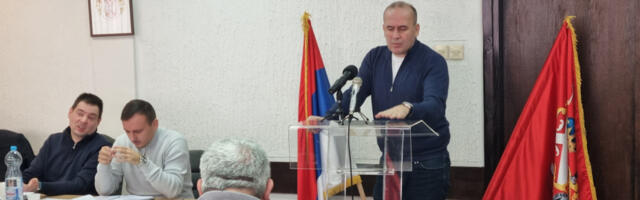 ŠOK TOKOM SEDNICE SKUPŠTINE OPŠTINE TOPOLA Predsednik Jovanović će ovo pamtiti dok je živ: "Sad su mi javili..."
