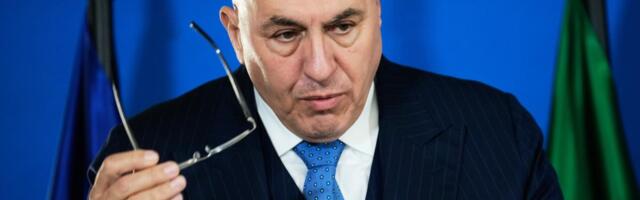 ITALIJANSKI MINISTAR ODBRANE U POSETI BIH Gvido Krozeto se sastao sa sarajevskim kolegom Zukanom Helezom i srpskim članom Predsedništva Željkom Cvijanović