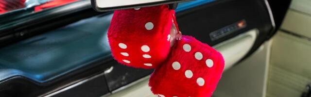 U delovima SAD mogu vas kazniti ako imate mirišljavu jelkicu ili nešto drugo na retrovizoru