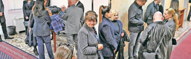 Де­чак уби­ца све­до­чио пет сати