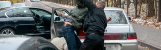 Brutalan napad usred dana: Motociklista krvnički pretukao oca i sina, sarajevska policija na nogama