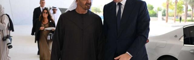 VUČIĆ RAZGOVARAO SA ŠEIKOM MOHAMEDOM BIN ZAJEDOM: Glavne teme aktuelni izazovi širom sveta i situacija na Bliskom istoku, pozvao vladara UAE da poseti Srbiju