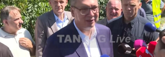(UŽIVO) “Ovo znači život za ova sela, za ljude”: Vučić u obilasku radova na putu na jugu Srbije