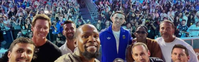 Đoković na najjačem selfiju svih vremena: Sve GOAT do GOAT-a, tu su Mesi, Brejdi, Durent…