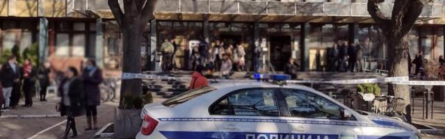 OSUMNJIČENI ZA PREBIJANJE DEČAKA U NOVOM SADU OSTAJU IZA REŠETAKA: Terete se za "teško ubistvo u pokušaju", određen im pritvor