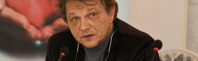 UPOZNALI SU NA SNIMANJU REKLAME ZA NAMEŠTAJ! Dragan Bjelogrlić je pravi BAJA, a žena mu je BOMBA - nekadašnja manekenka!