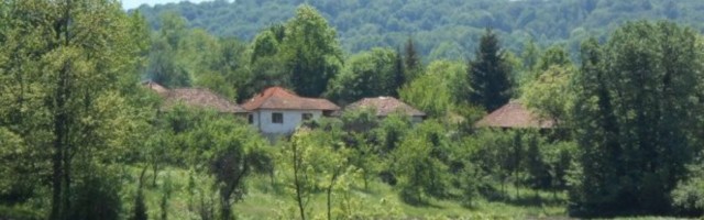 OVO MESTO PRATI ZLA KOB! TRI TRAGEDIJE ZA MANJE OD GODINU DANA! DVA UBISTVA I NESREĆA u selu sa manje od 300 stanovnika!