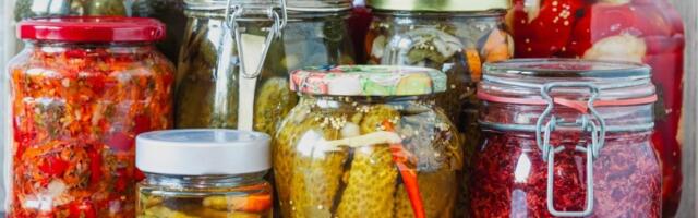 Lovačka salata je bolja od ajvara! Zaboravljena kraljica zimnice