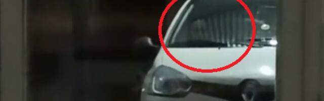 LEDENI ZNOJ GA OBLIO KADA JE OTVORIO VRATA! Doktor snimio &quot;čoveka&quot; u autu ispred klinike, scena je jeziva (VIDEO)