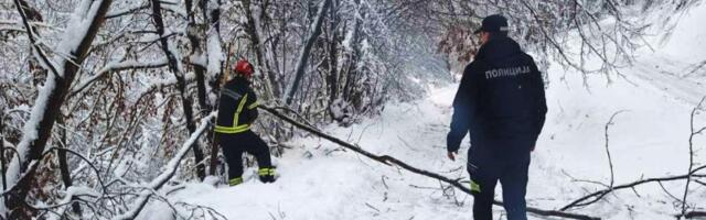 MUP: Policija i žandarmerija na terenu, agregati za struju podeljeni na više lokacija
