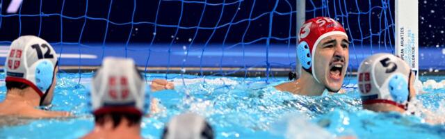 SRBIJA – ITALIJA Au, šta radi Milan Glušac! Delfini gaze ka velikom finalu Evropskog prvenstva /VIDEO/