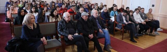 Завршена Јавна расправа о Нацрту одлуке за програм „Удружимо се”