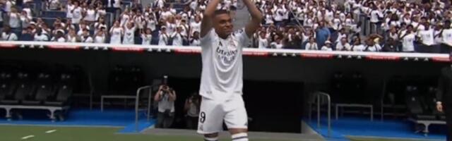 Mbape je u Madrid - sačekalo ga 85 hiljada navijača (FOTO i VIDEO)