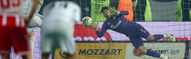 Vukotiću je Mateus odbranio penal, Kostić je odbitak smestio u mrežu, ali gol ne važi, razlog je… Katai pogodio za 3:0