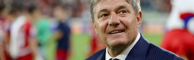 Piksi se pojavio u javnosti i dobio doček za pamćenje, na hiljade ljudi uzvikivalo ime Dragana Stojkovića