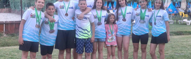 Sedamnaest medalja za leskovačke plivače na takmičenju u Valjevu
