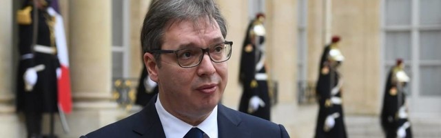 Vučić je ponovo "dobri policajac" i ne da Konu da uvede vanredno stanje - šta će nam lekari kad ih niko nikad ne sluša