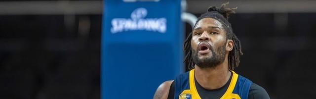 Posle poraza u finalu, drugo pojačanje za Kokoškova: Devin Buker na pragu Fenerbahčea