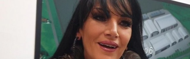 POHVALILA SAM MU SE TIME, PA SAM ISPALA GLUPA! Goca Božinovska otkrila kako su je savetovali dok je bila sa Šijanom: MISLILA SAM DA ĆE ME VIŠE VOLETI!