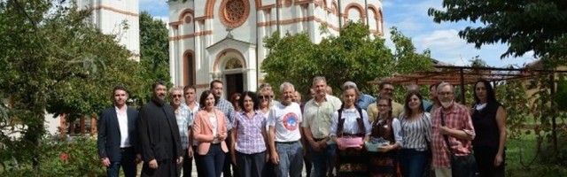 BOŽJI DAR U TRSTENIKU: Rodilo grožđe iz vinograda najveće srpske svetinje manastira Hilandar