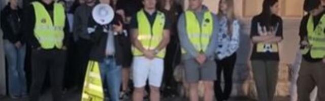 Učenici blokirali Zemunsku gimnaziju, imaju dva zahteva (VIDEO)