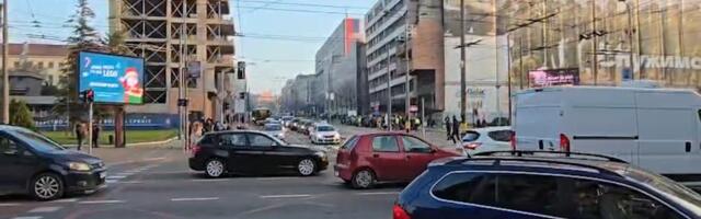 Šta se to dešava ispred Generalštaba? Sve je snimljeno (VIDEO)