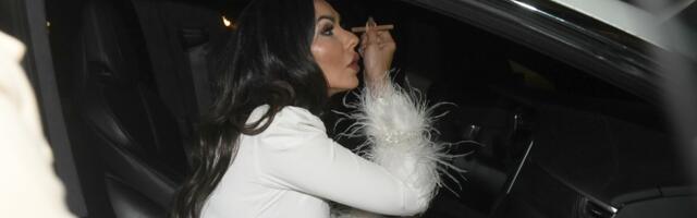 SAZNALO SE NAKON NEKOLIKO GODINA: Poznati političar ostavio devojku pred OLTAROM zbog Tanje Savić, evo šta je pevačica rekla o TROUGLU koji je ŠOKIRAO JAVNOST!