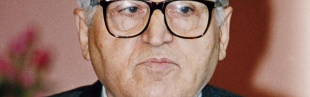 "LEGAO JE, ZAGRLIO ME I UMRO" Poslednja želja Dobrice Ćosića iznenadila: NJEGOVA ĆERKA ANA OTKRILA SVE DETALJE!