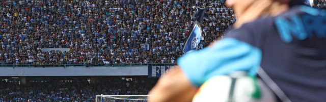 Ko je mogao da zamisli drugačije? Maradona je od danas postao besmrtan u svom Napulju
