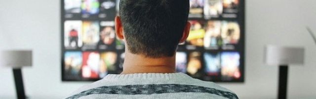 AKO OVOG LETA NIGDE NE PUTUJETE, onda dajte šansu ovim SERIJAMA! 10 HIT PREDLOGA!