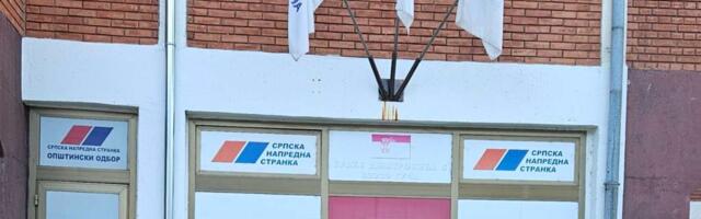 SNS Lučani: Morbidan čin opozicije ima za cilj promovisanje nasilja i ugrožavanje bezbednosti predsednika Srbije