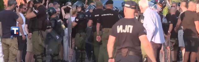 Vlasnik SNS kol-centra u Kosjeriću koji je čuvala policija na dan izbora - sin Vučićevog dugogodišnjeg savetnika