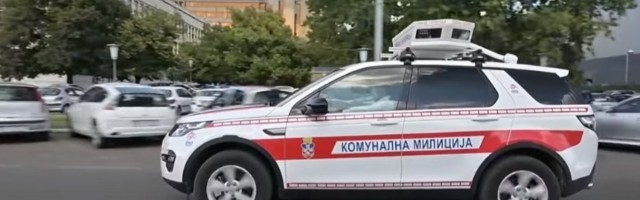 Ludilo bez granice: "Oko sokolovo" se parkira gde hoće