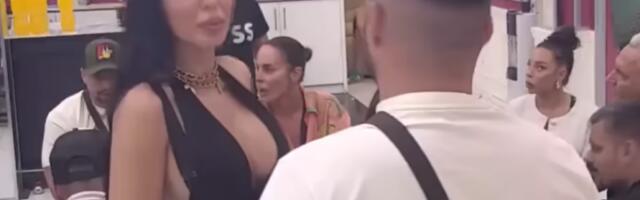 DEBAKL MAJE MARINKOVIĆ TOKOM VRELE AKCIJE S ASMINOM! Najstrašnije izvređao starletu, a potom se iživljavao nad njom u krevetu!