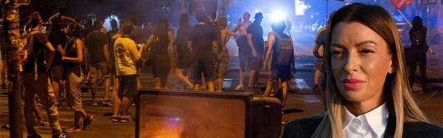 TAKOZVANI "REVOLUCIONARI" SU RUŠIOCI I NASILNICI Mesarović: Hoće krvavim putem da dođu na vlast, da Srbiju gurnu u bratoubilački rat NEĆE SRUŠITI DRŽAVU