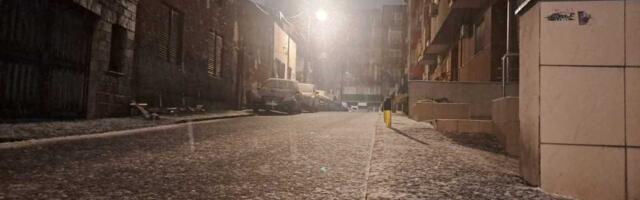 ZABELEO SE I BEOGRAD! Idilične slike u glavnom gradu, počeo da pada sneg - pogledajte (VIDEO)