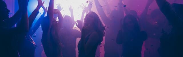 SNIMAK SVE GOVORI Haos na žurki hrvatskog GSP-a: Gost go plesao na stolu, članovi benda pretučeni!