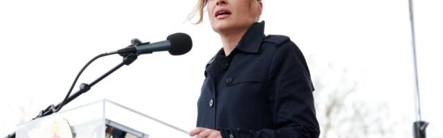 "Da se nikad i nikome ne ponovi, nijednoj majci, nijednoj porodici" Ministarka Đurđević Stamenkovski u Sijekovcu: Naša je obaveza da čuvamo mir, i da pamtimo