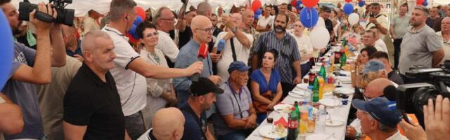 Velika narodna veselja ogoljuju naprednjačke muke